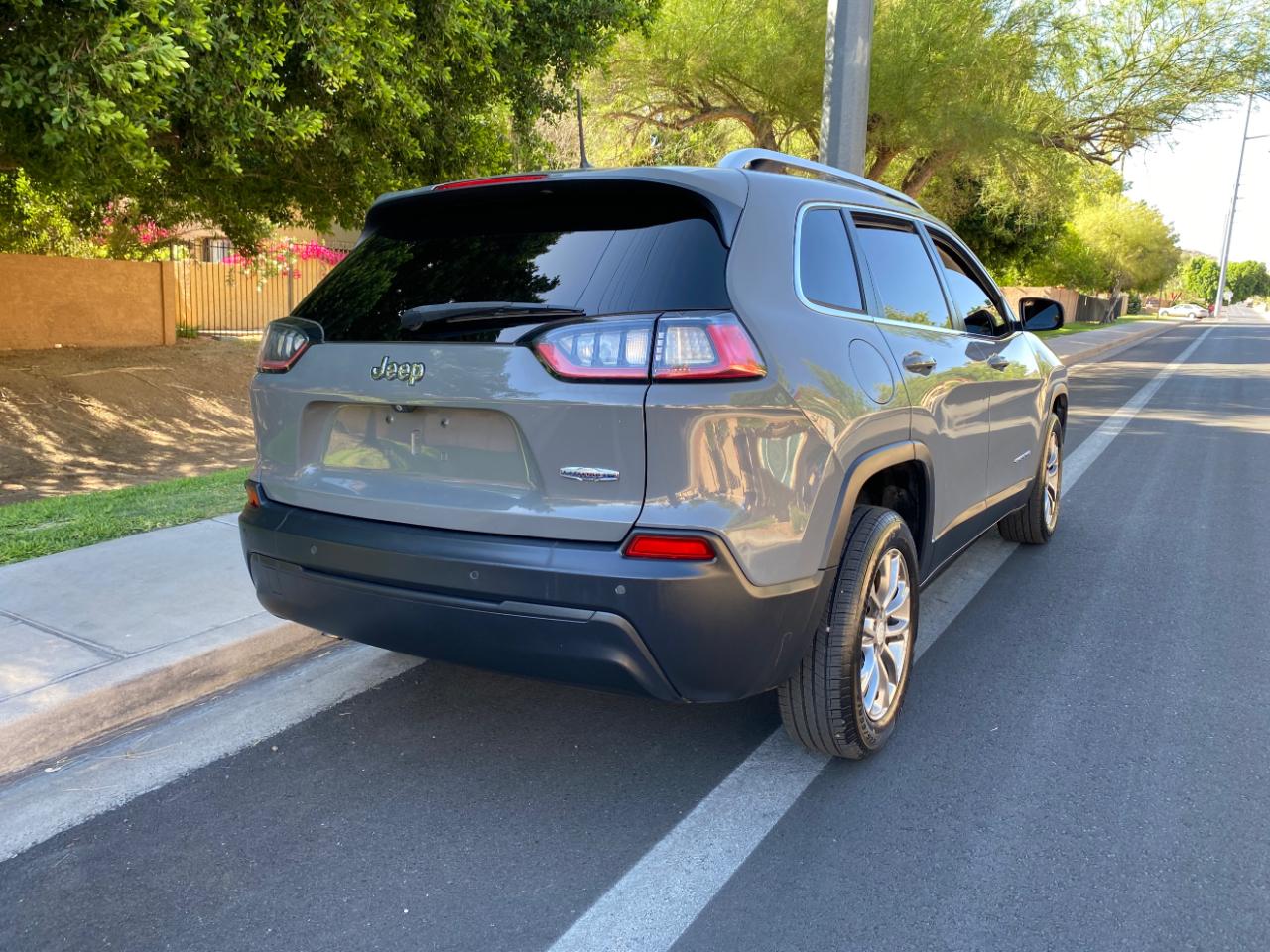 Jeep Cherokee Latitude Plus FWD 2020