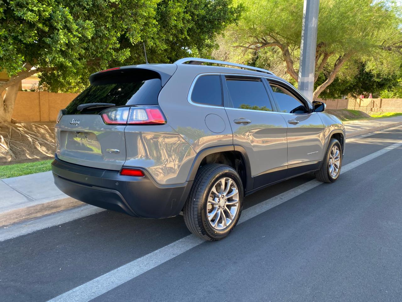 Jeep Cherokee Latitude Plus FWD 2020