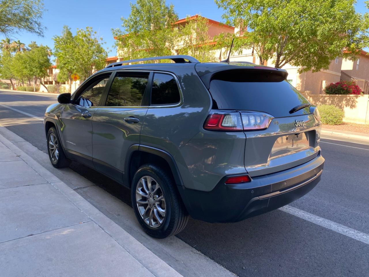 Jeep Cherokee Latitude Plus FWD 2020