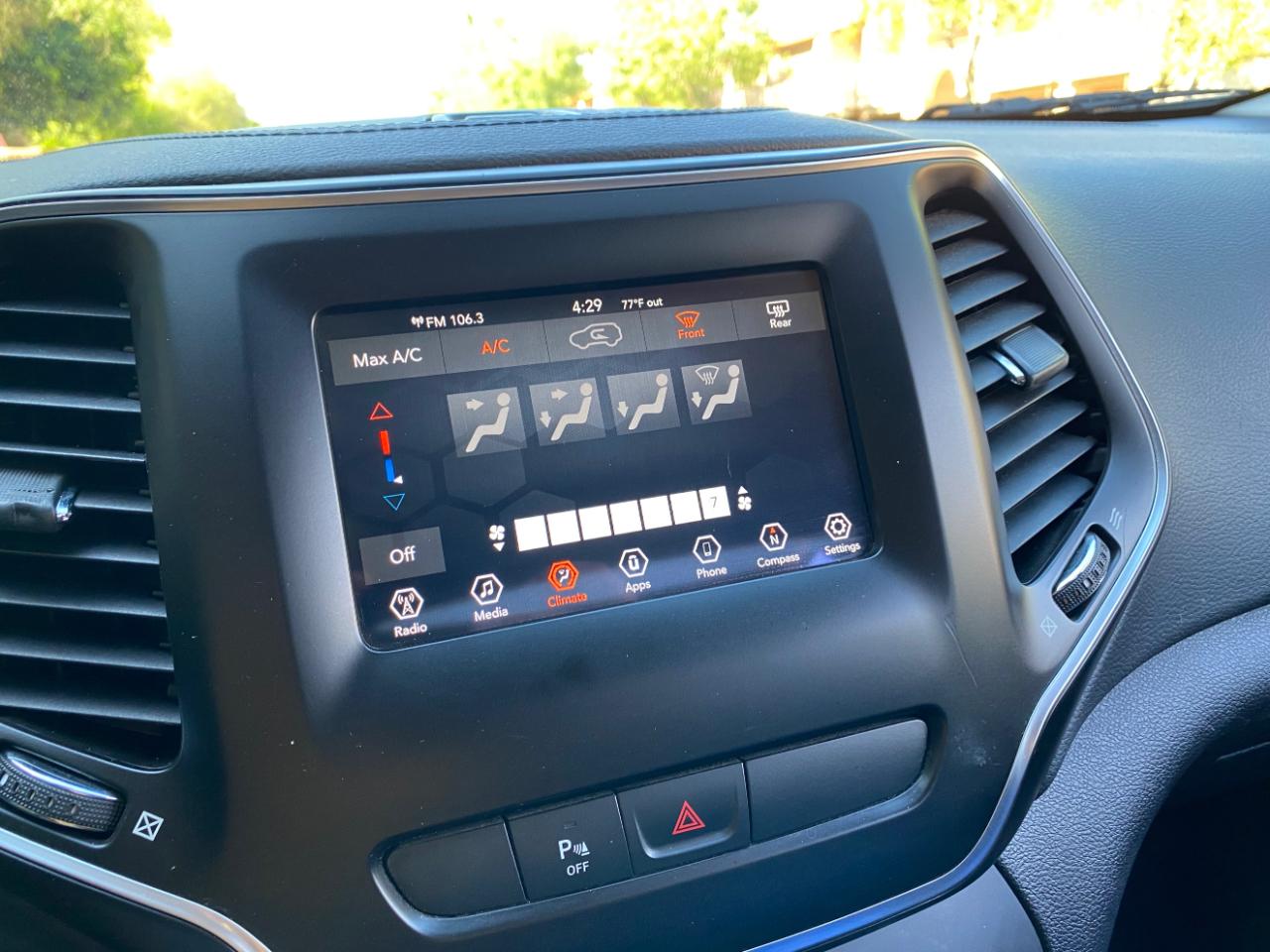 Jeep Cherokee Latitude Plus FWD 2020