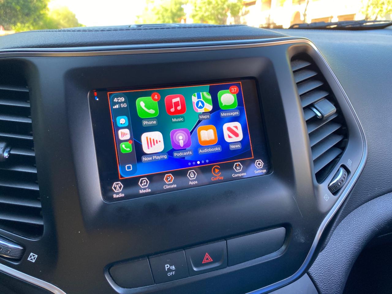Jeep Cherokee Latitude Plus FWD 2020