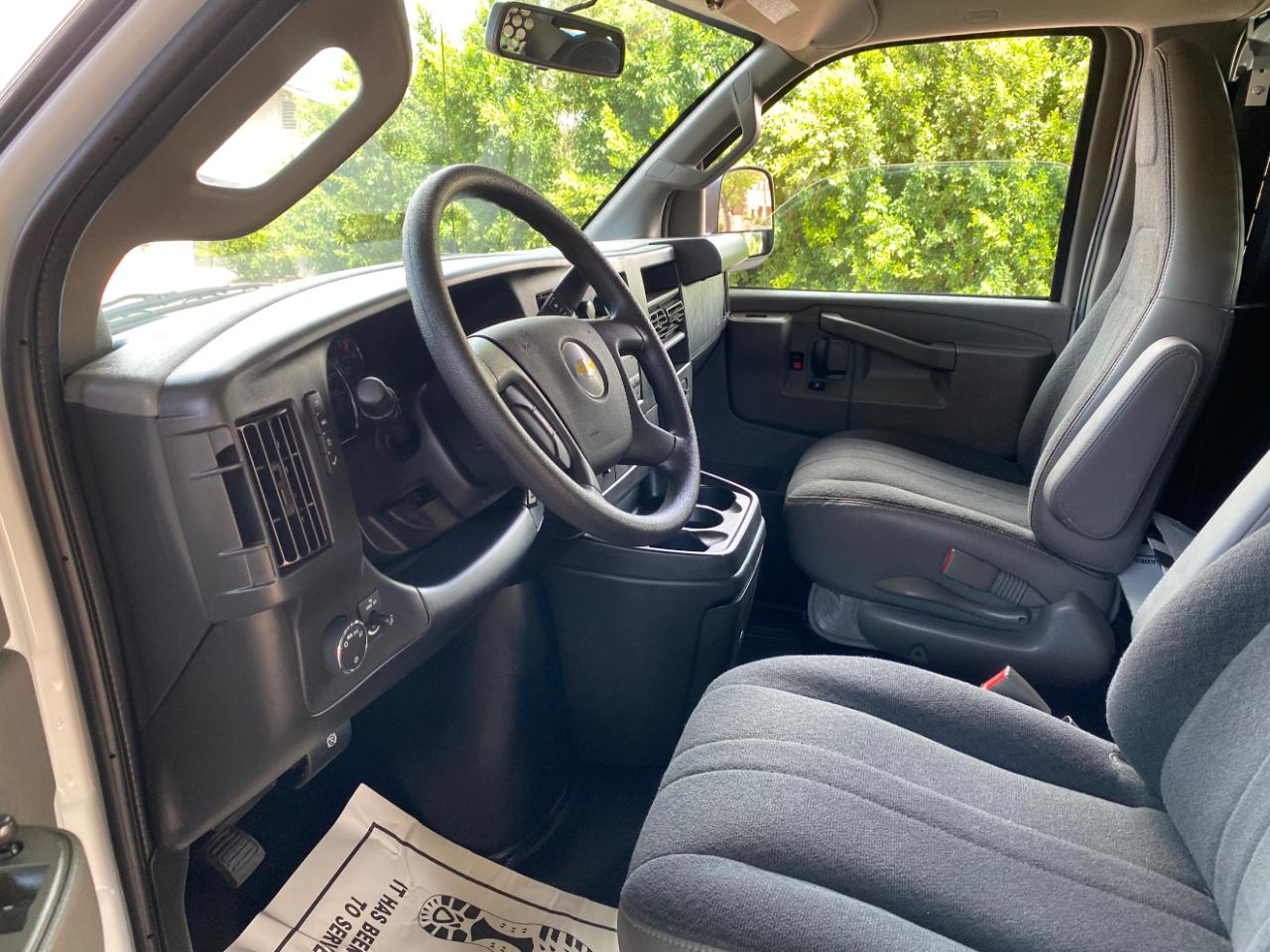 Chevrolet Express Cargo Van RWD 2500 135" 2025