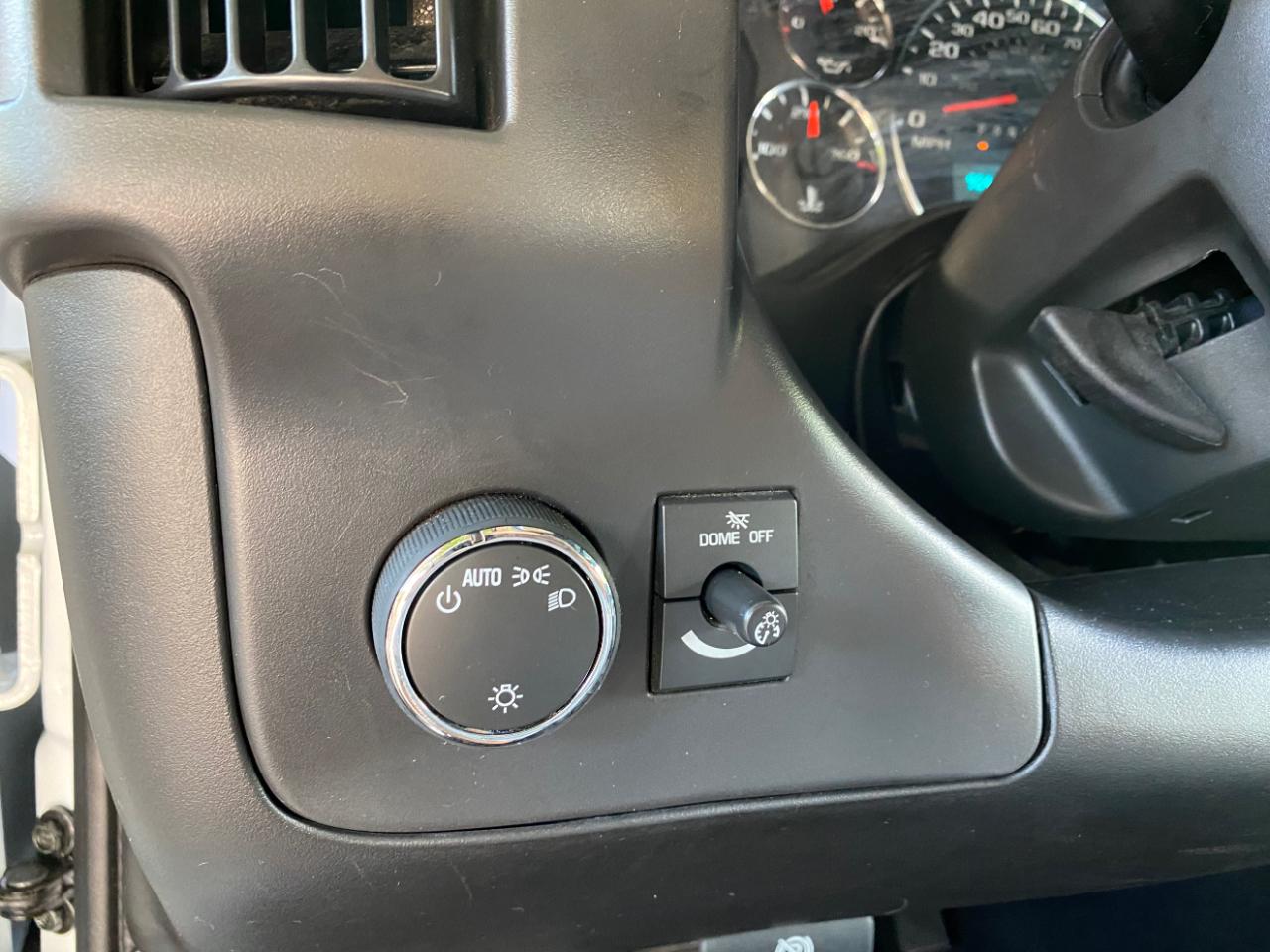 Chevrolet Express Cargo Van RWD 2500 135" 2025