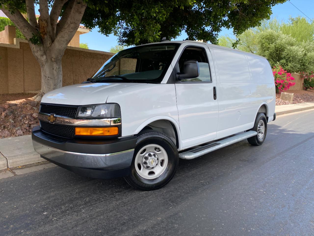 Chevrolet Express Cargo Van RWD 2500 135" 2025