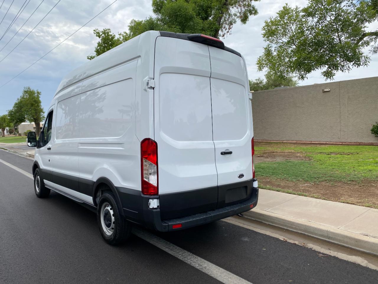 Ford Transit Cargo Van T-250 148" Hi Rf 9070 GVWR RWD 2021