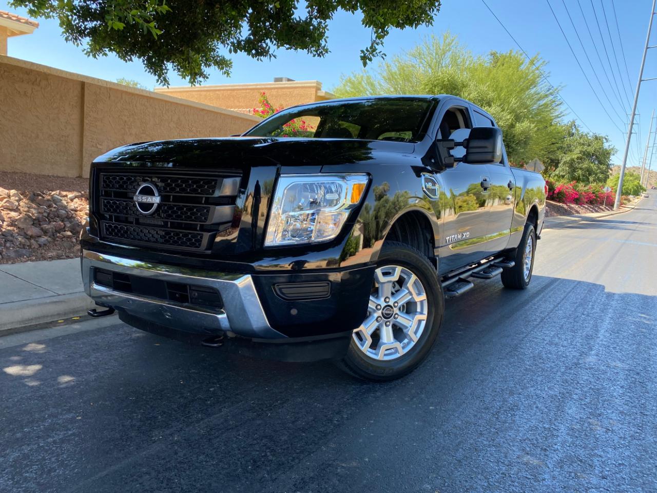 Nissan Titan XD 4x4 Crew Cab SV 2024