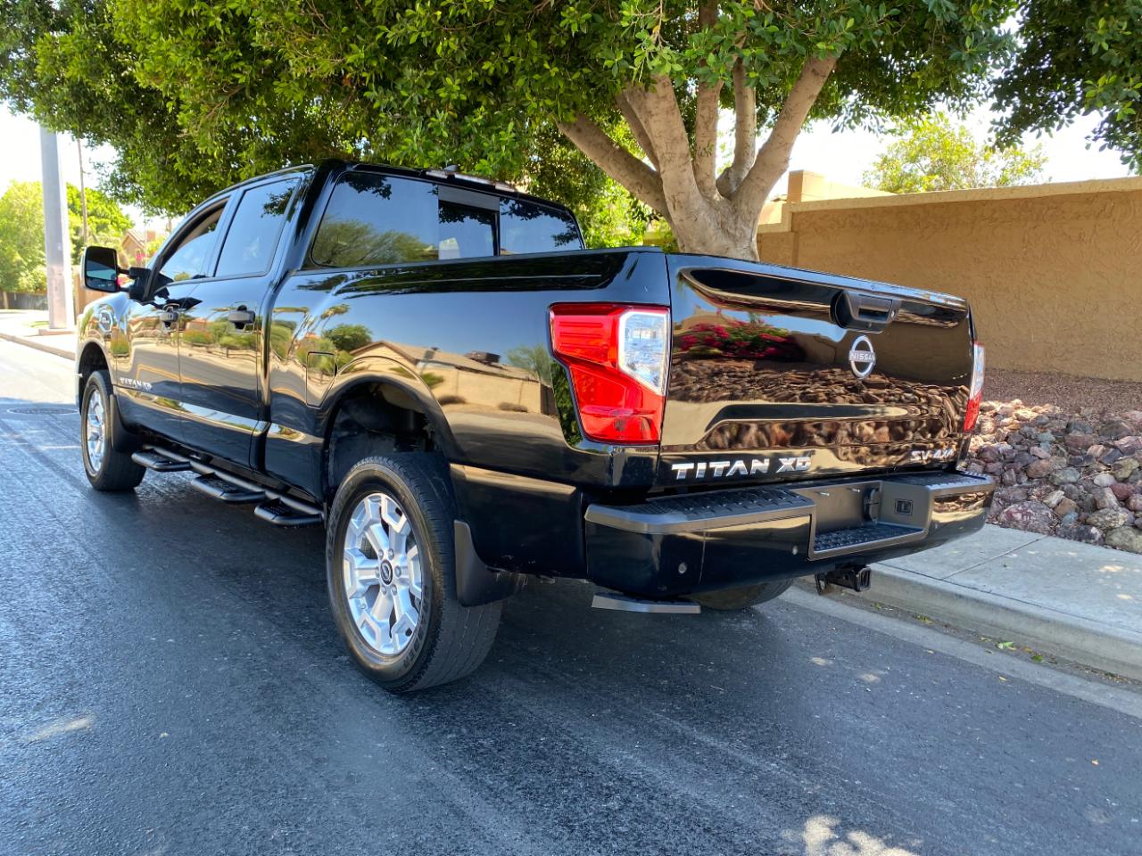 Nissan Titan XD 4x4 Crew Cab SV 2024