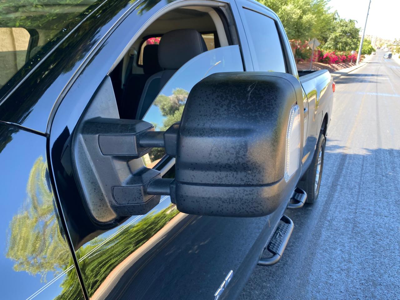 Nissan Titan XD 4x4 Crew Cab SV 2024