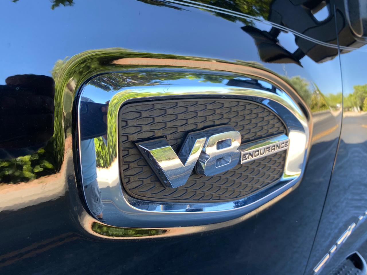 Nissan Titan XD 4x4 Crew Cab SV 2024