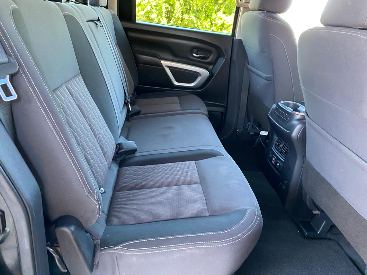 Nissan Titan XD 4x4 Crew Cab SV 2024