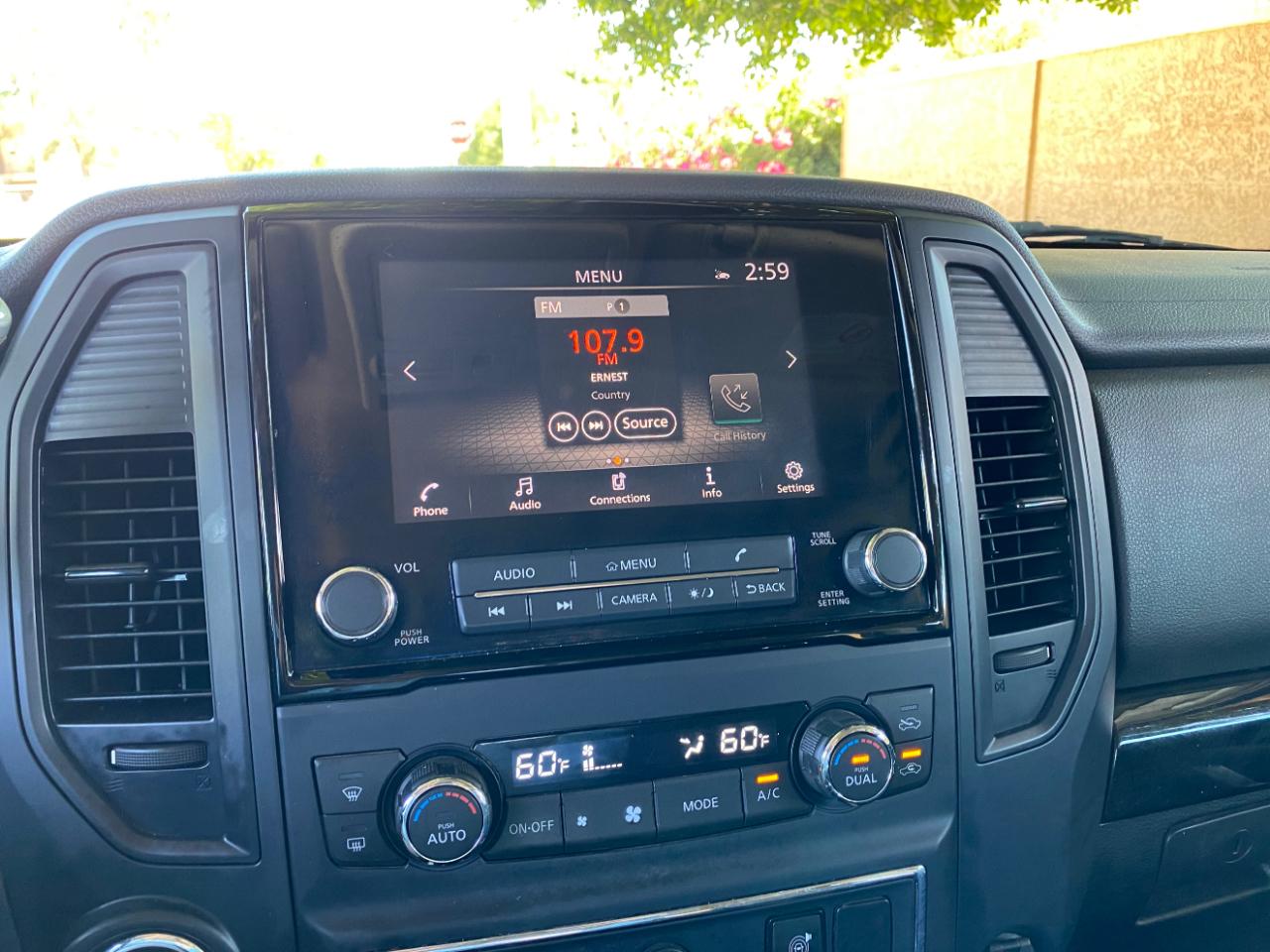 Nissan Titan XD 4x4 Crew Cab SV 2024