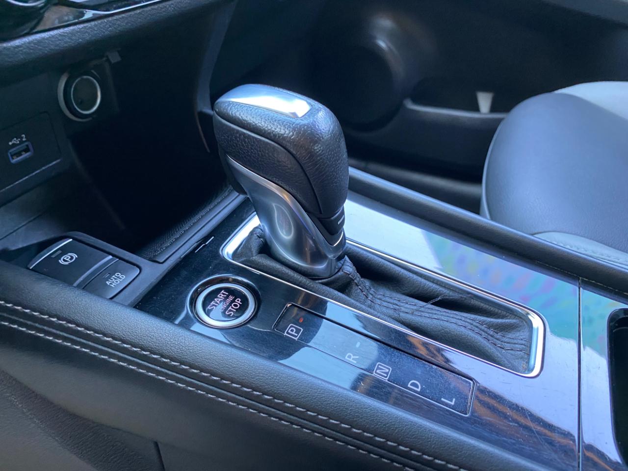 Nissan Kicks SR FWD 2021