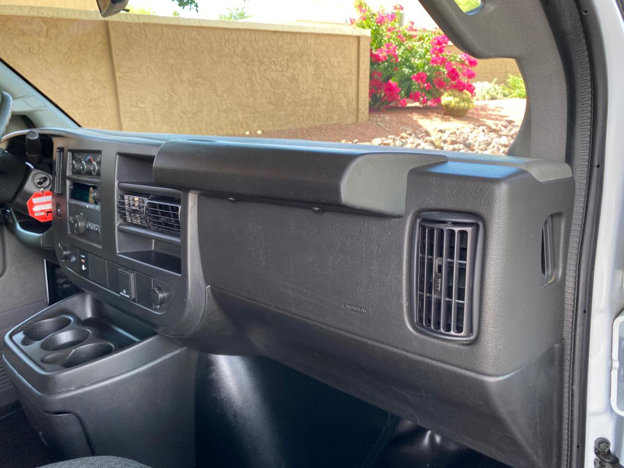 Chevrolet Express Cargo Van RWD 2500 135" 2025
