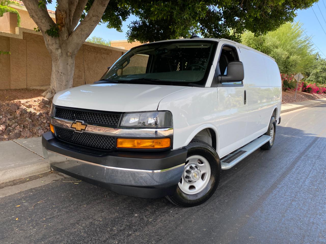Chevrolet Express Cargo Van RWD 2500 135" 2025