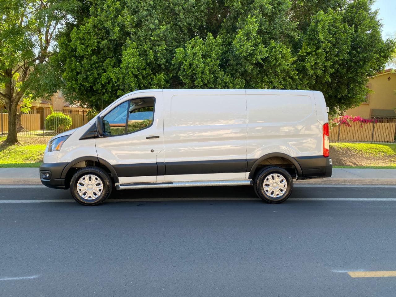 Ford Transit Cargo Van T-250 130" Low Rf 9070 GVWR RWD 2025
