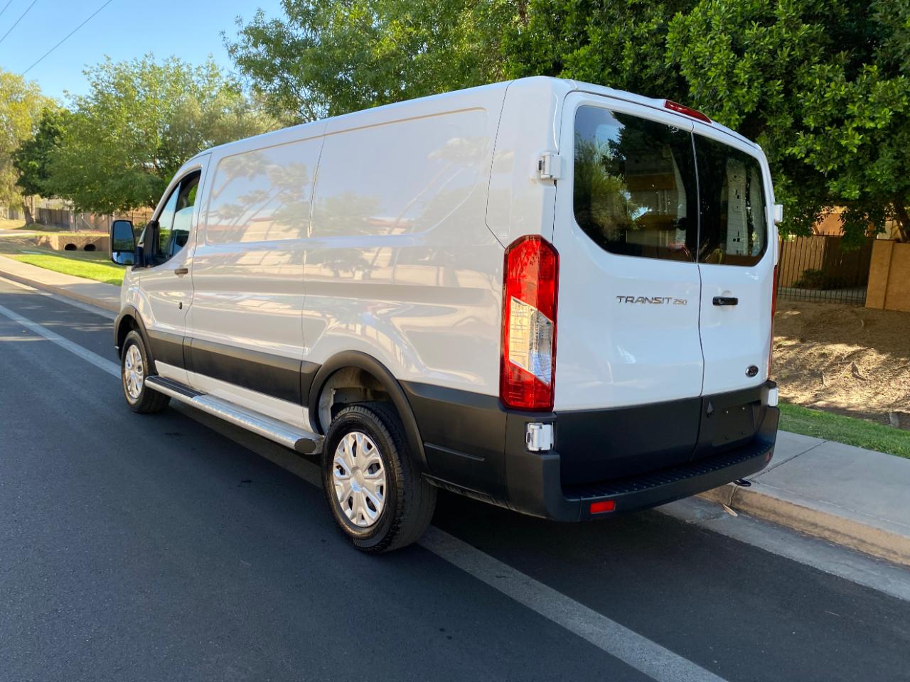 Ford Transit Cargo Van T-250 130" Low Rf 9070 GVWR RWD 2025