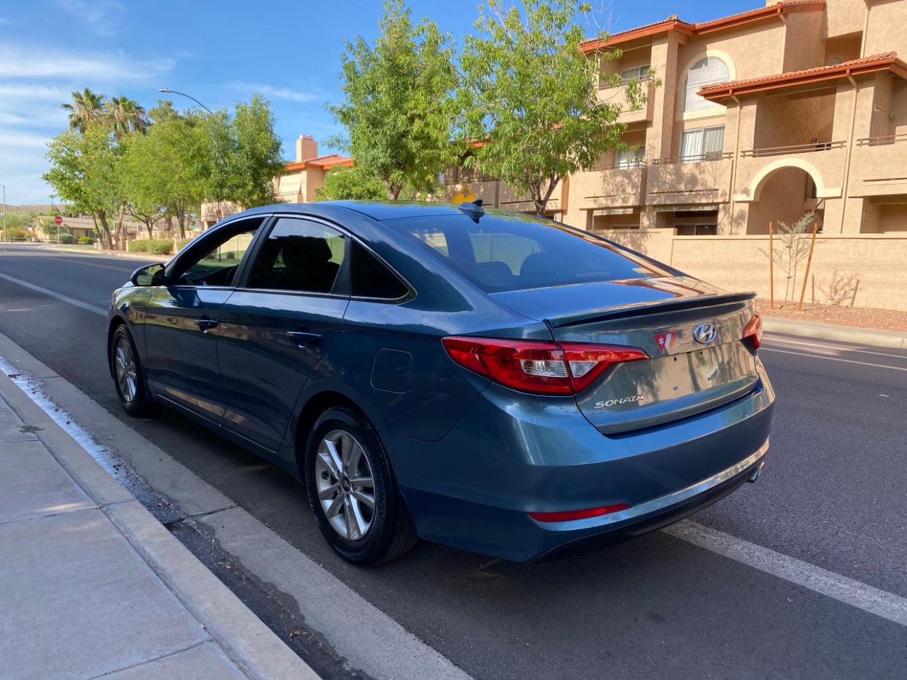 Hyundai Sonata 4dr Sdn 2.4L SE 2016