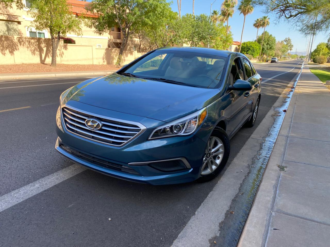 Hyundai Sonata 4dr Sdn 2.4L SE 2016