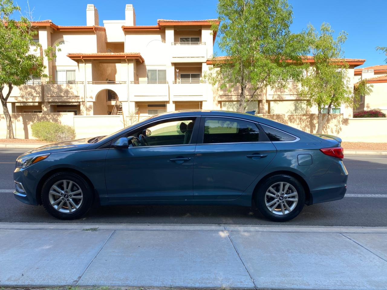 Hyundai Sonata 4dr Sdn 2.4L SE 2016