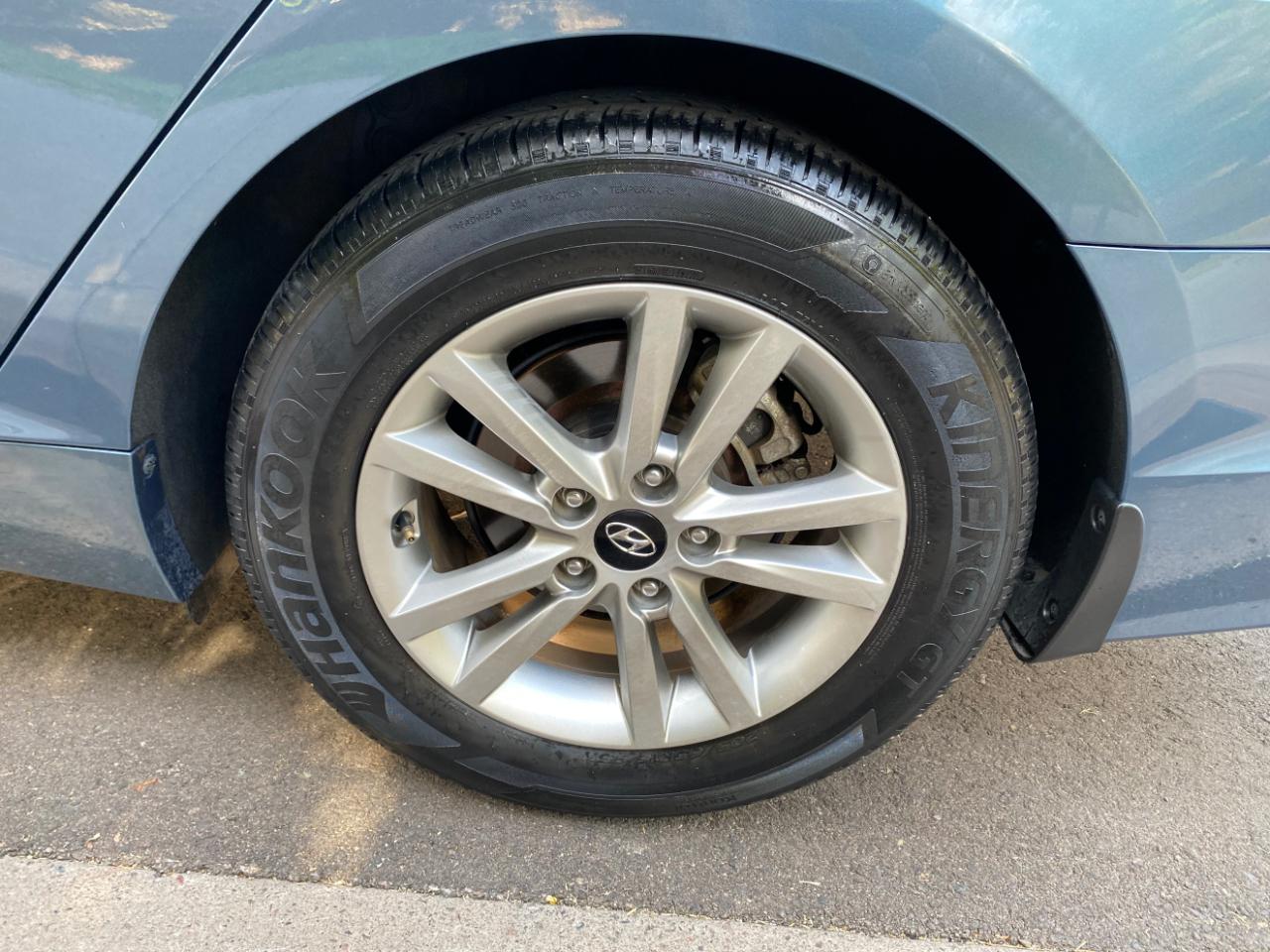 Hyundai Sonata 4dr Sdn 2.4L SE 2016