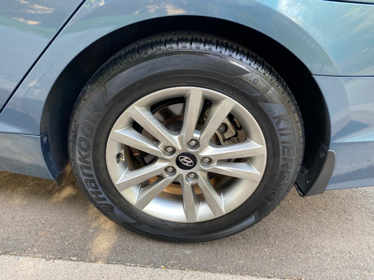Hyundai Sonata 4dr Sdn 2.4L SE 2016