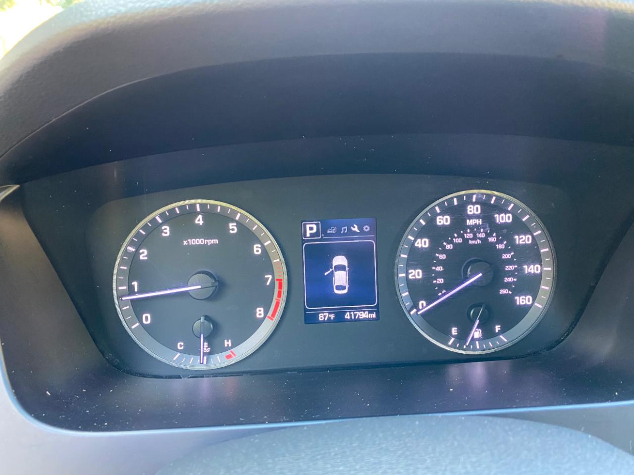 Hyundai Sonata 4dr Sdn 2.4L SE 2016