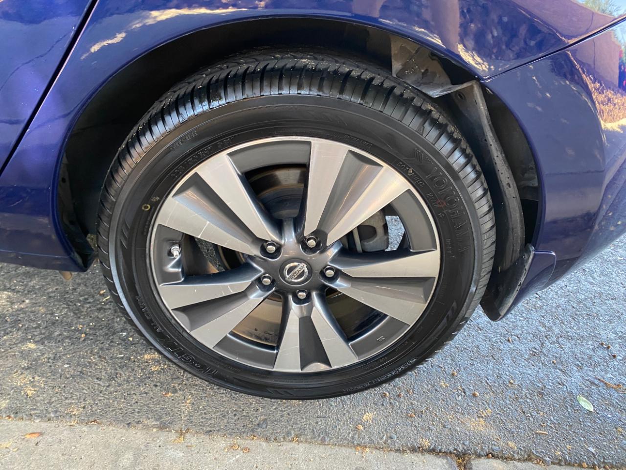 Nissan Leaf 4dr HB SV 2016