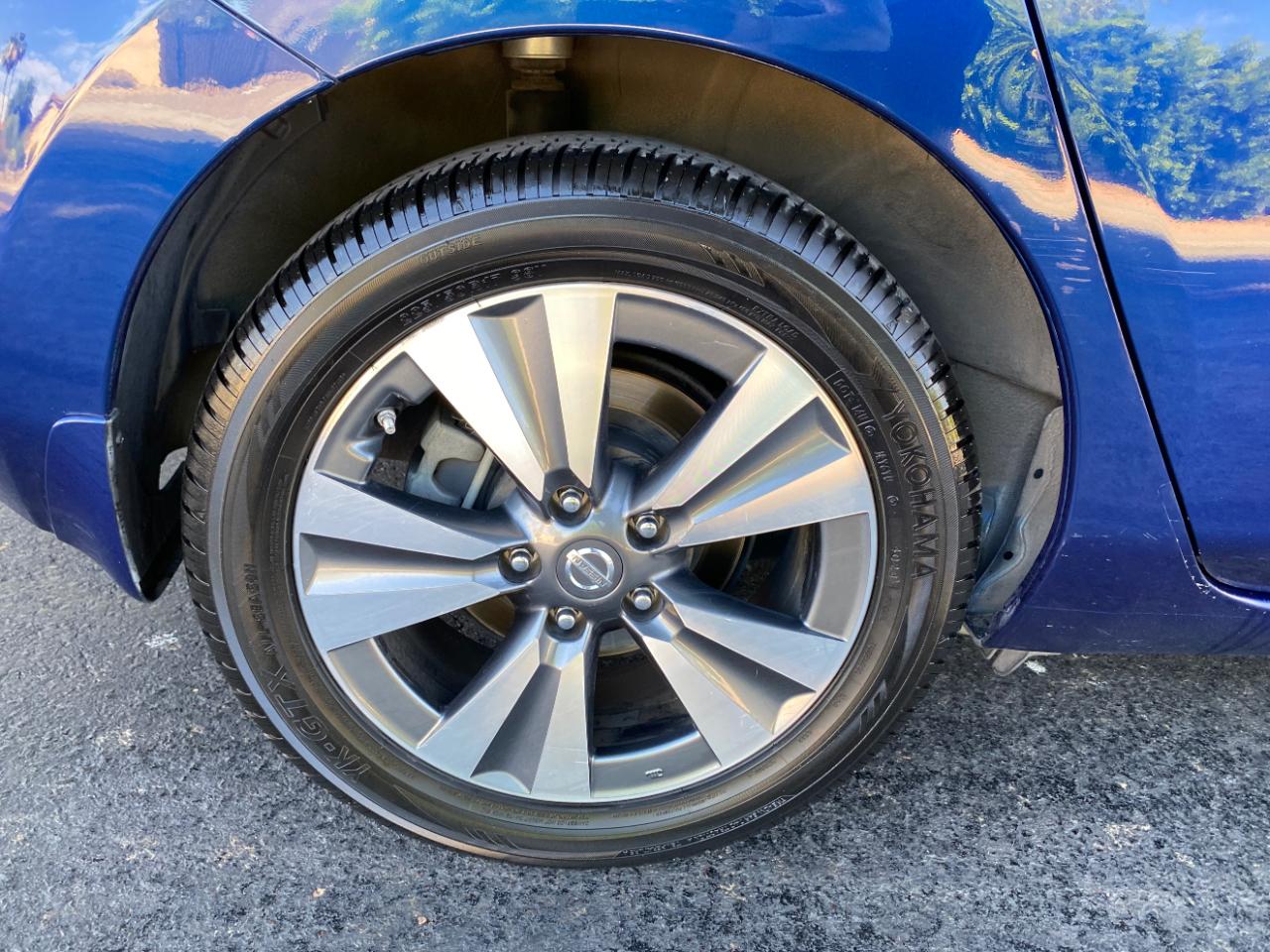 Nissan Leaf 4dr HB SV 2016