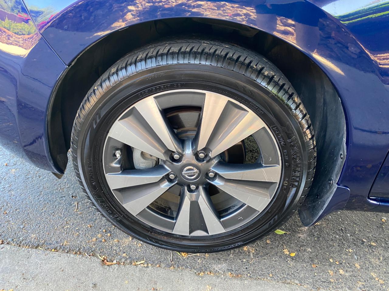 Nissan Leaf 4dr HB SV 2016