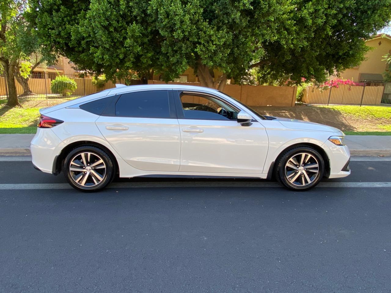 Honda Civic Hatchback LX CVT 2023