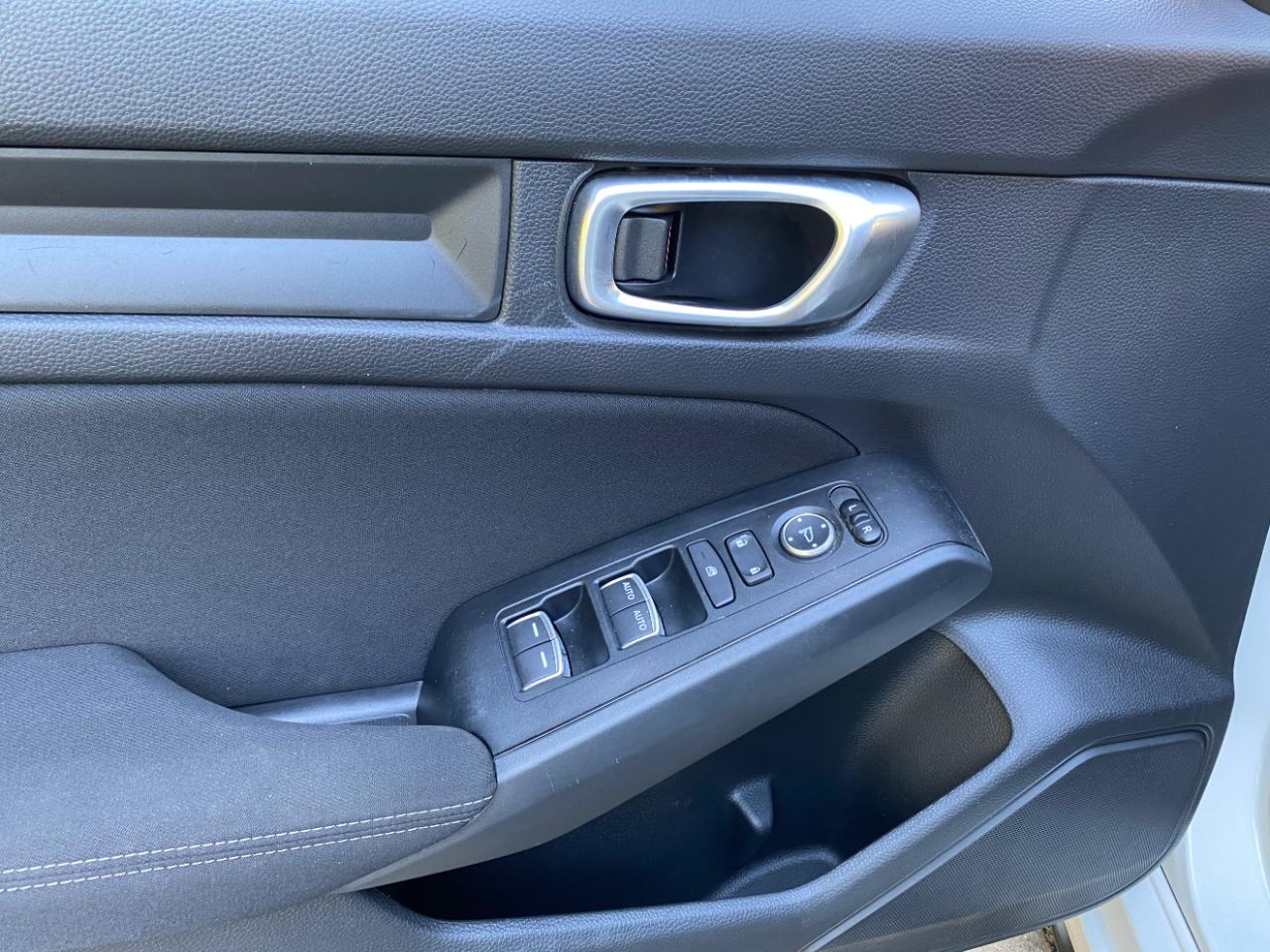 Honda Civic Hatchback LX CVT 2023