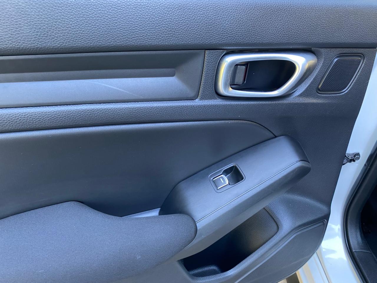 Honda Civic Hatchback LX CVT 2023