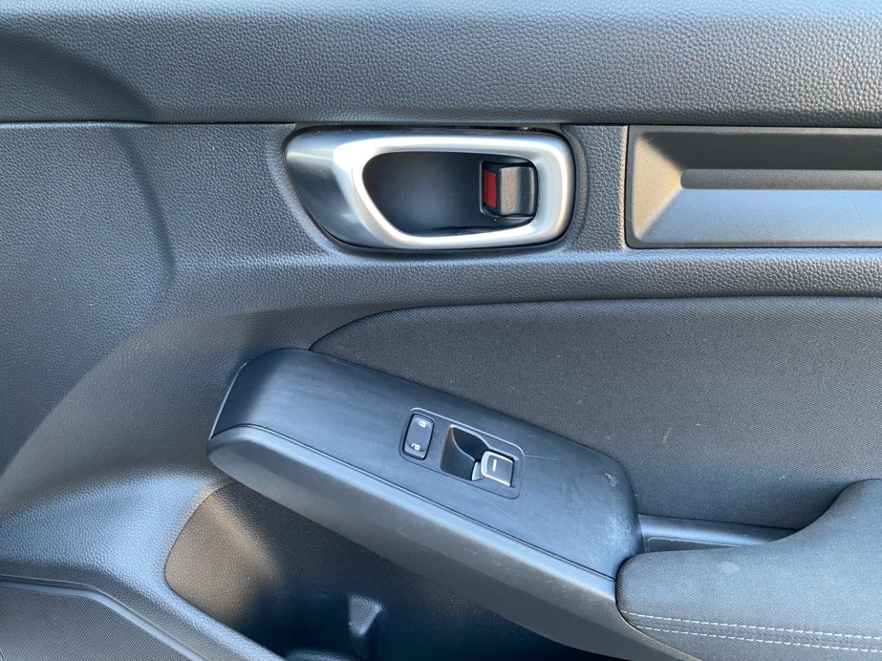 Honda Civic Hatchback LX CVT 2023