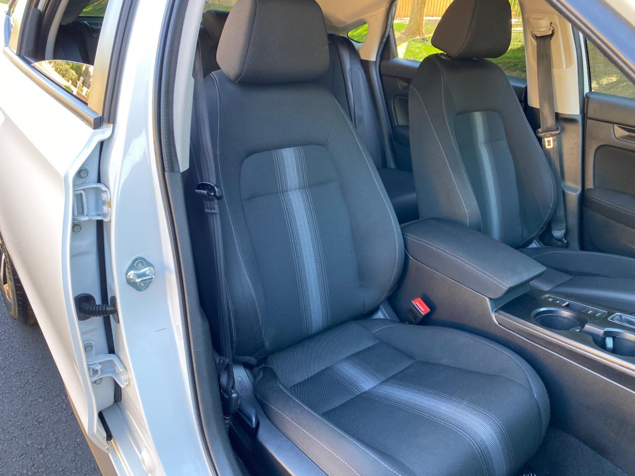 Honda Civic Hatchback LX CVT 2023