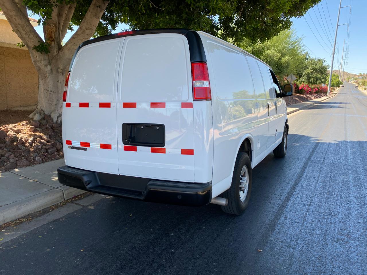 Chevrolet Express Cargo Van RWD 2500 135" 2021