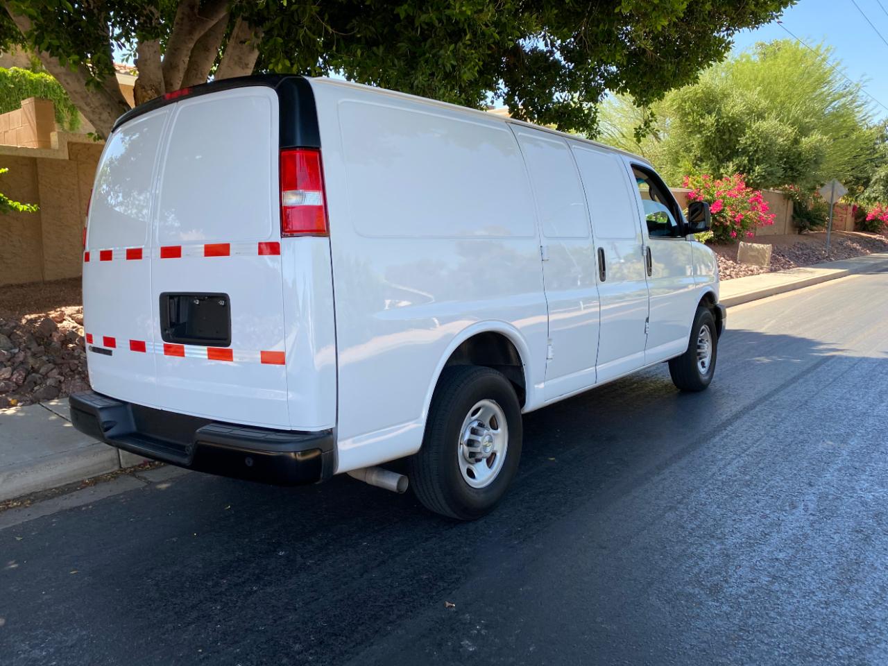 Chevrolet Express Cargo Van RWD 2500 135" 2021