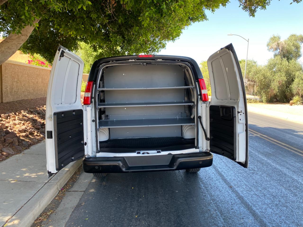 Chevrolet Express Cargo Van RWD 2500 135" 2021