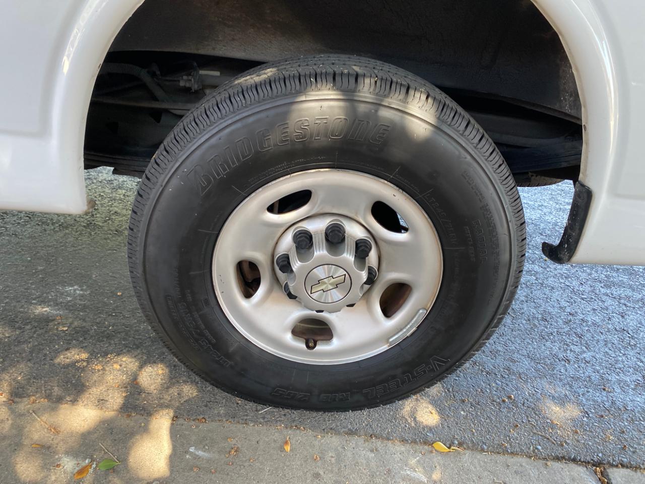 Chevrolet Express Cargo Van RWD 2500 135" 2021