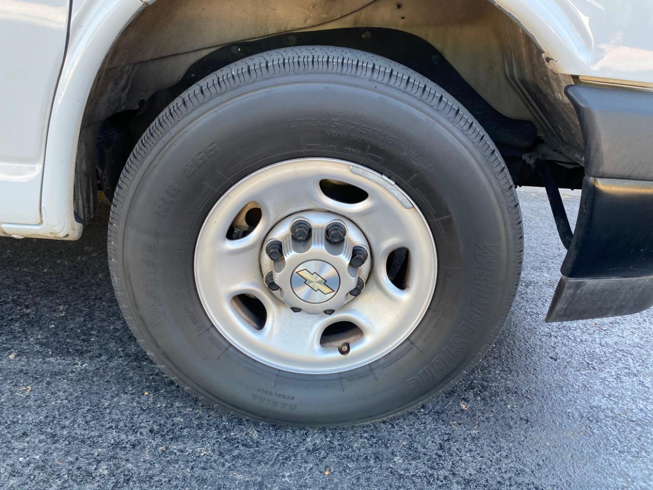 Chevrolet Express Cargo Van RWD 2500 135" 2021