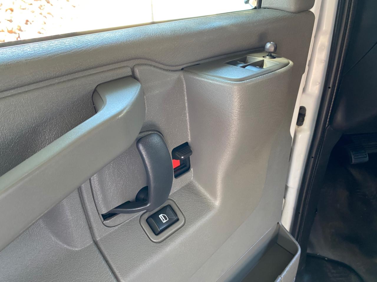 Chevrolet Express Cargo Van RWD 2500 135" 2021