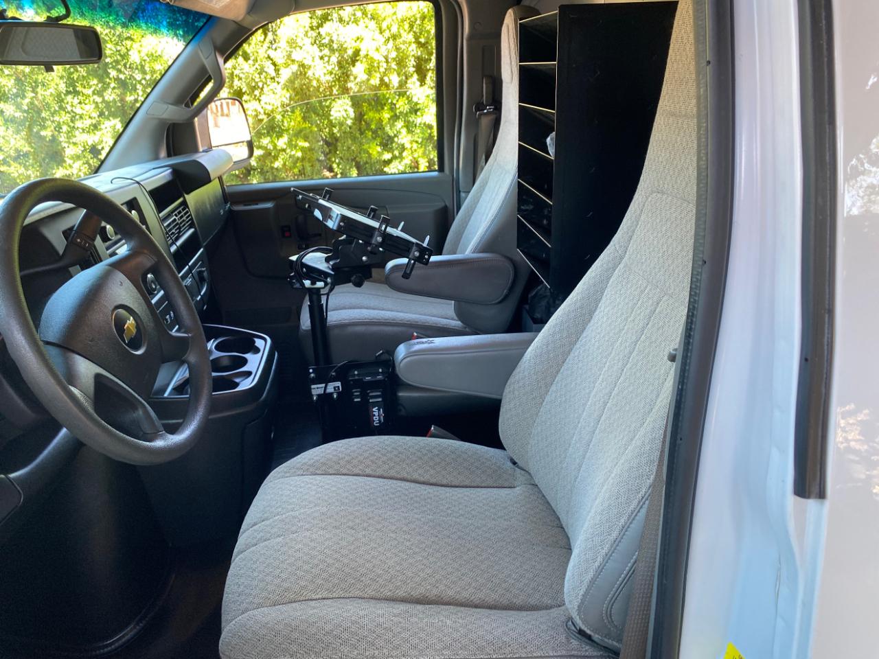 Chevrolet Express Cargo Van RWD 2500 135" 2021