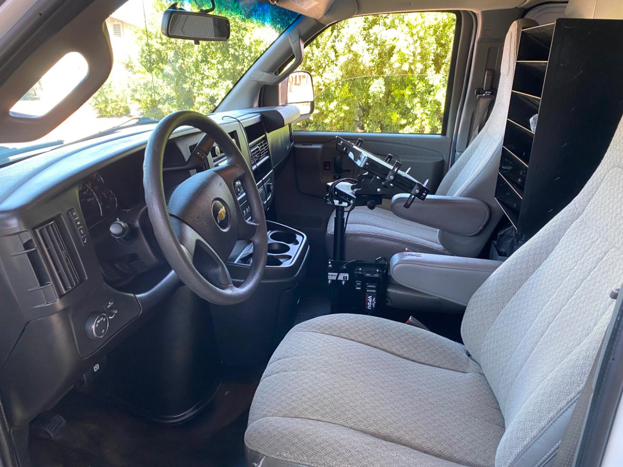 Chevrolet Express Cargo Van RWD 2500 135" 2021