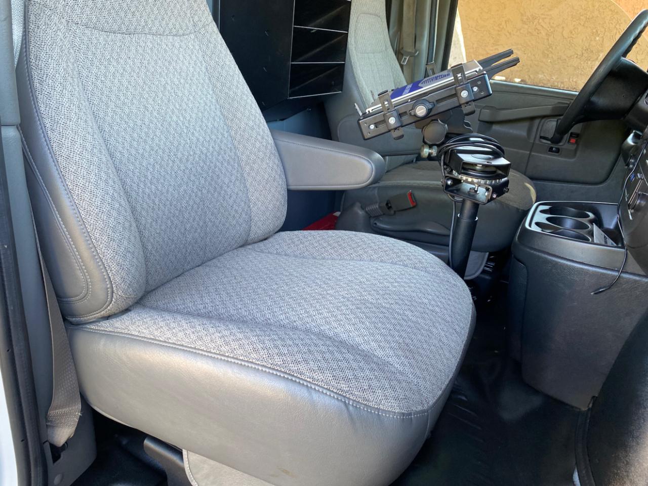 Chevrolet Express Cargo Van RWD 2500 135" 2021