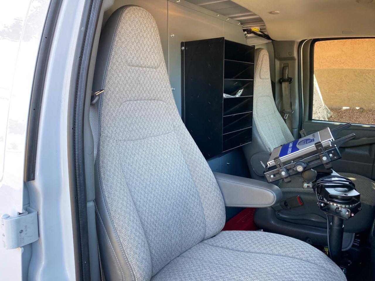 Chevrolet Express Cargo Van RWD 2500 135" 2021