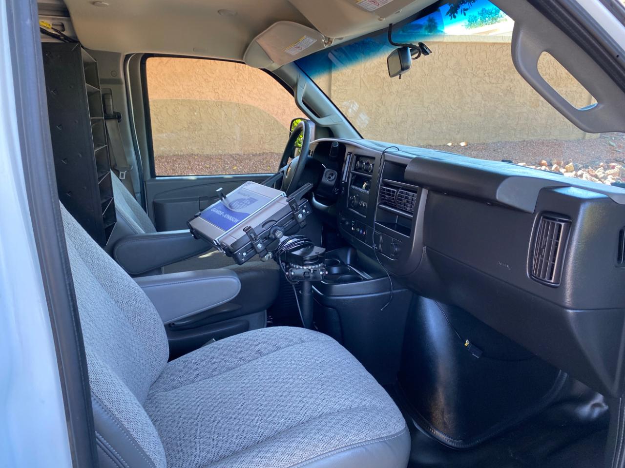 Chevrolet Express Cargo Van RWD 2500 135" 2021