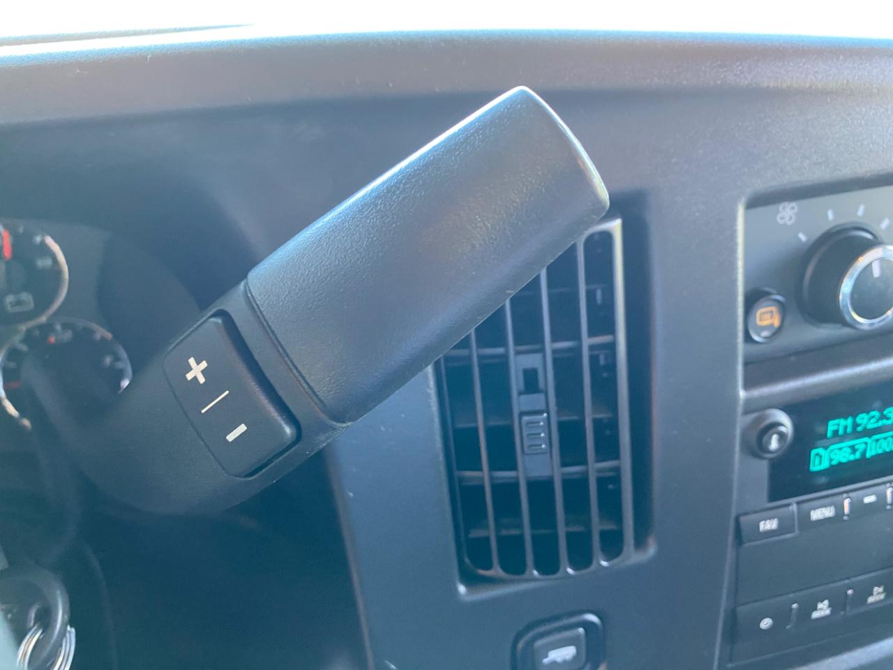 Chevrolet Express Cargo Van RWD 2500 135" 2021