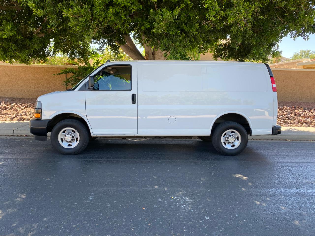 Chevrolet Express Cargo Van RWD 2500 135" 2021