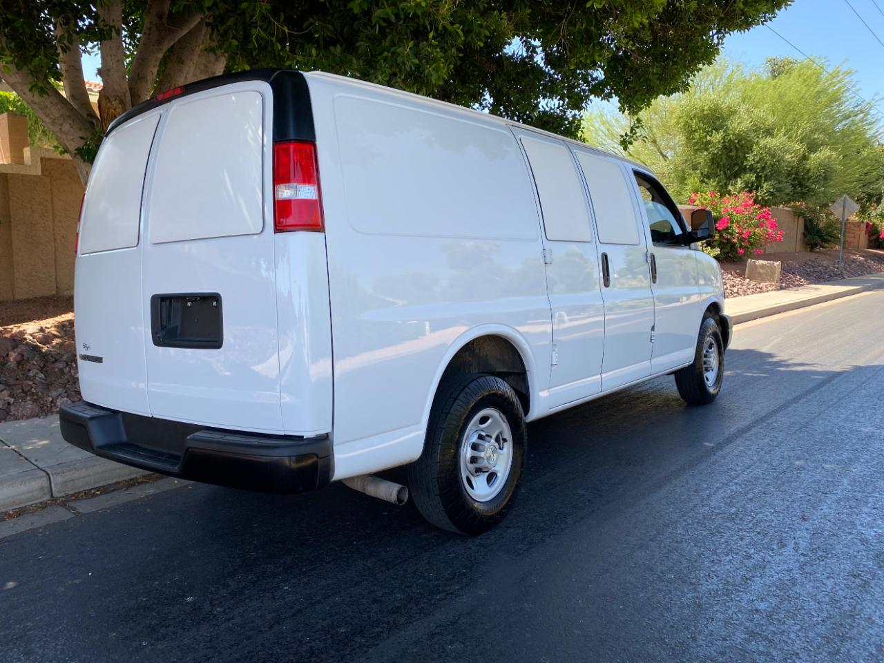 Chevrolet Express Cargo Van RWD 2500 135" 2021