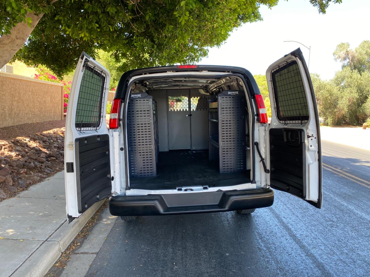 Chevrolet Express Cargo Van RWD 2500 135" 2021