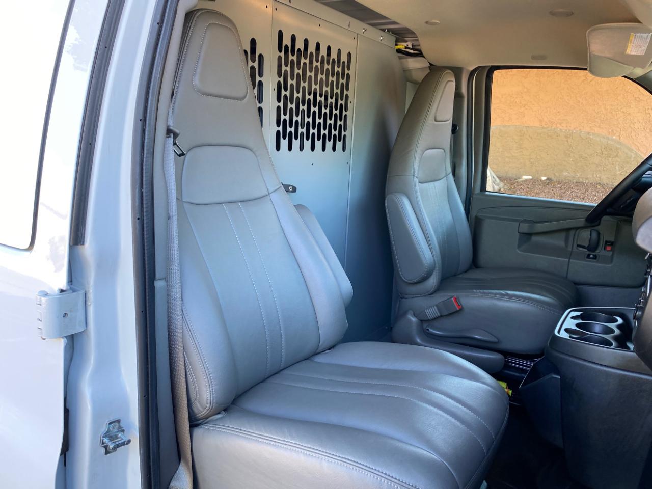Chevrolet Express Cargo Van RWD 2500 135" 2021
